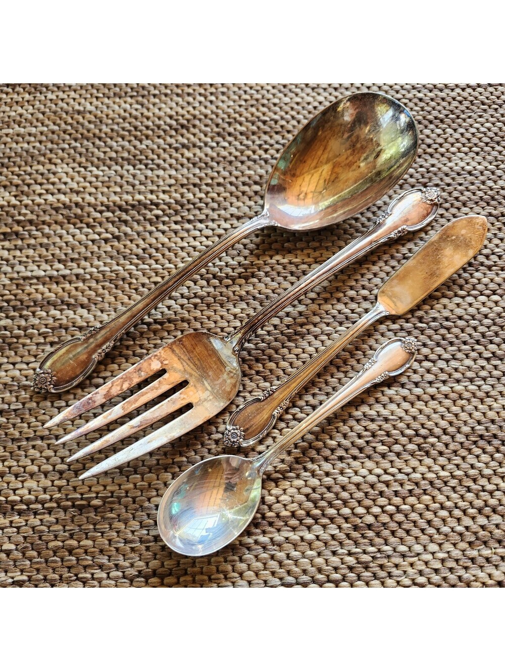 1847 Rogers Bros REMEMBRANCE Serving Casserole Fork Sugar Butter Silver Plate